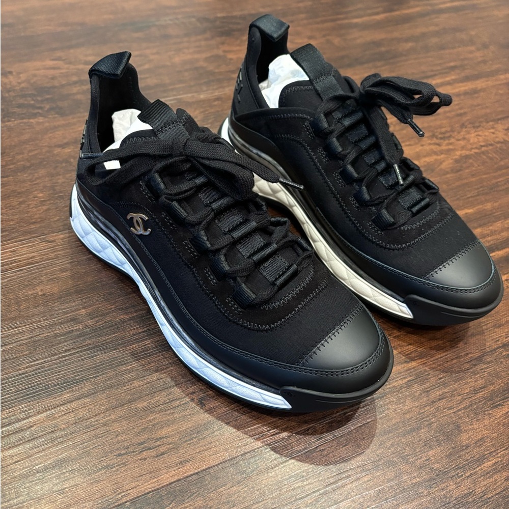 Women’s Chanel sneakers